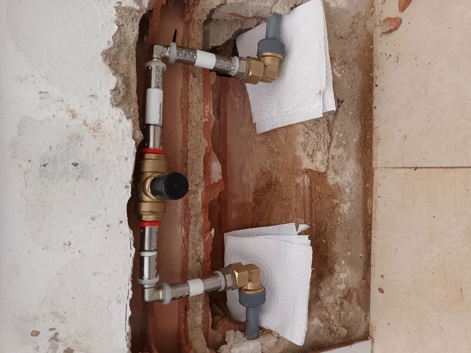 Reparación de fontanería en curso, SOS Fontanero Torrevieja
